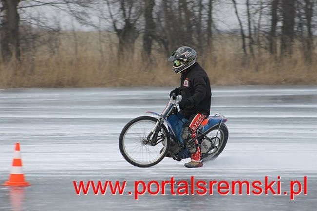 Ice Speedway  w Mórce