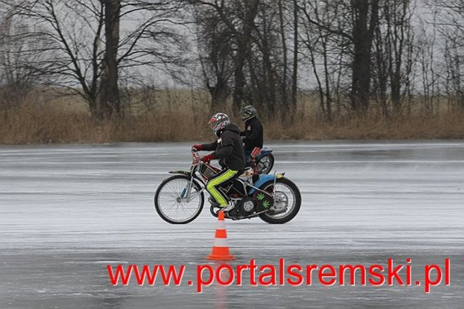 Ice Speedway  w Mórce