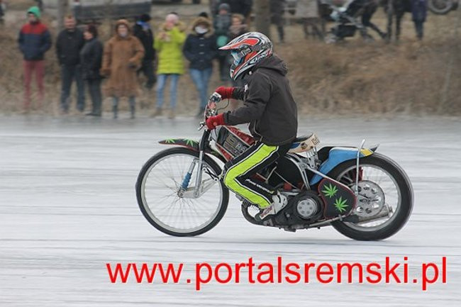 Ice Speedway  w Mórce