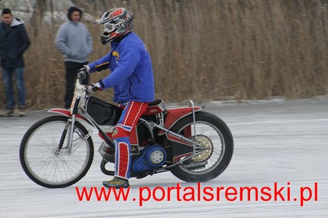 Ice Speedway  w Mórce