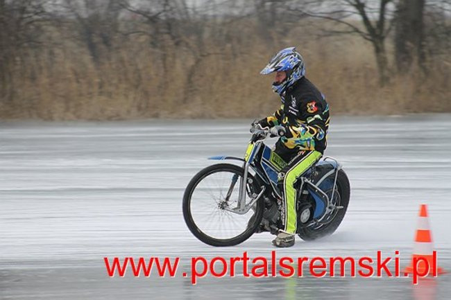 Ice Speedway  w Mórce