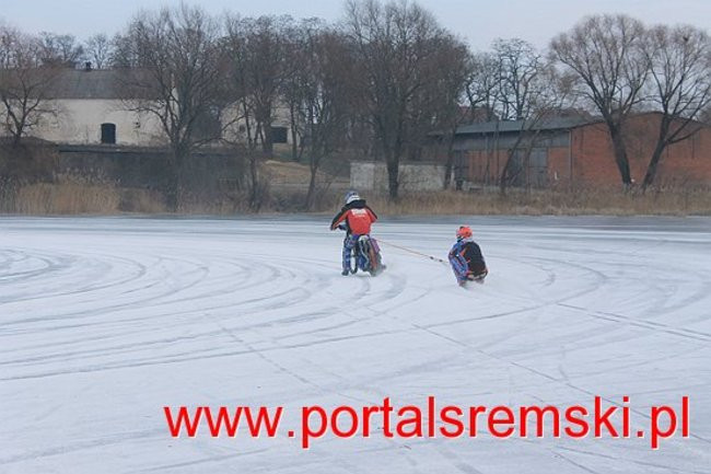 Ice Speedway  w Mórce