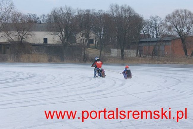 Ice Speedway  w Mórce