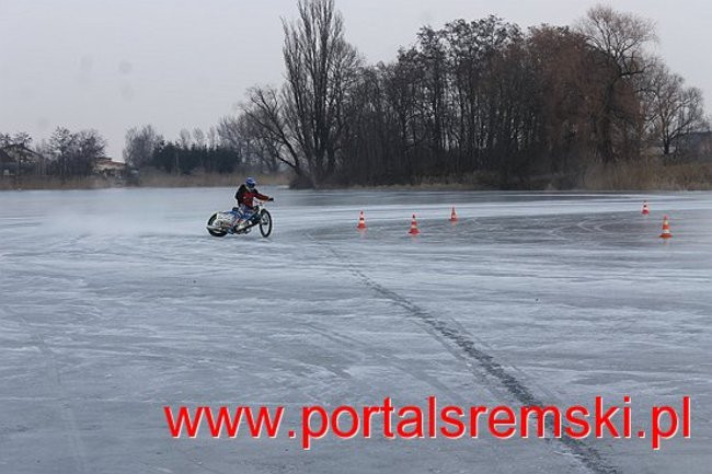 Ice Speedway  w Mórce