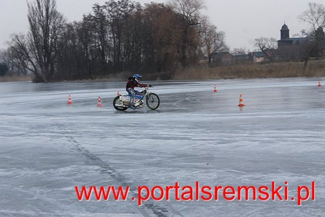Ice Speedway  w Mórce