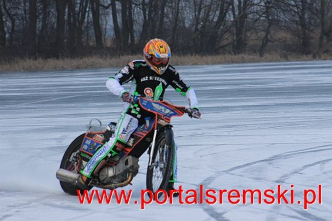 Ice Speedway  w Mórce