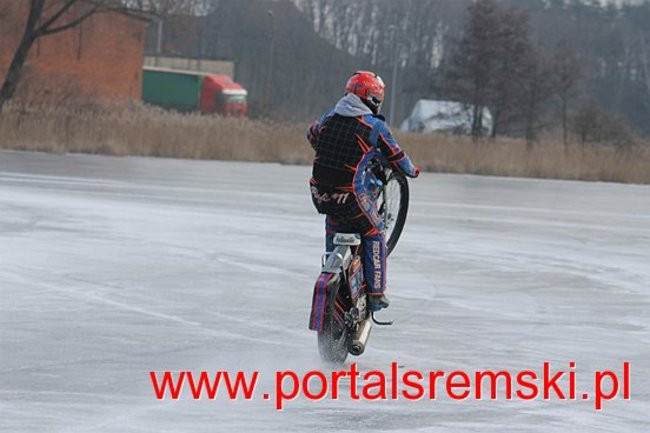 Ice Speedway  w Mórce