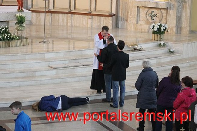 Msza z nałożeniem rąk