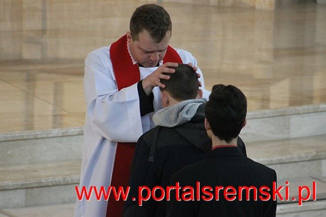 Msza z nałożeniem rąk