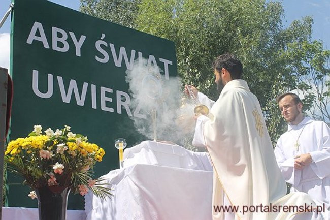 Procesja Bożego Ciała na Jezioranach