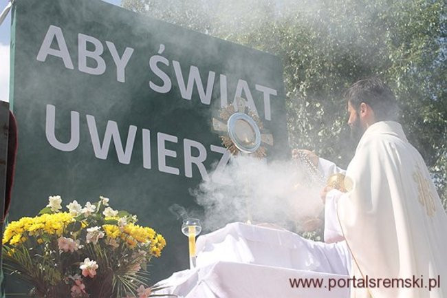 Procesja Bożego Ciała na Jezioranach