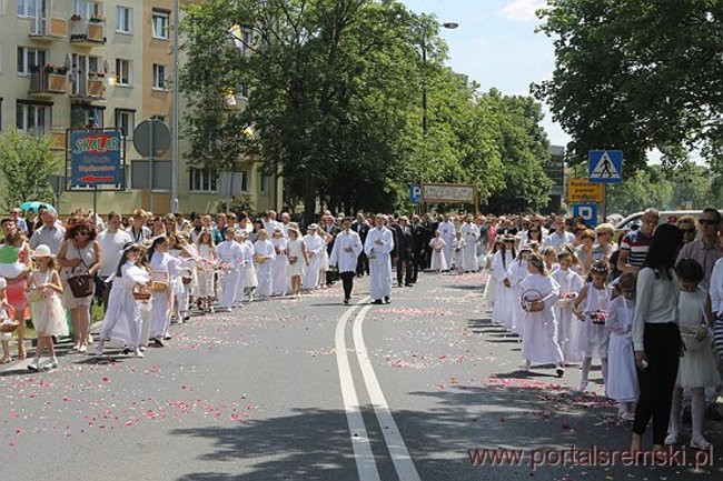 Procesja Bożego Ciała na Jezioranach