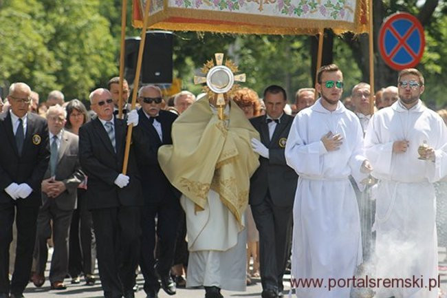 Procesja Bożego Ciała na Jezioranach