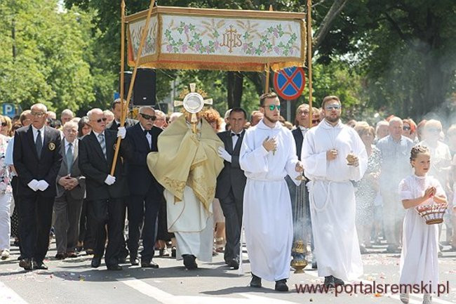 Procesja Bożego Ciała na Jezioranach