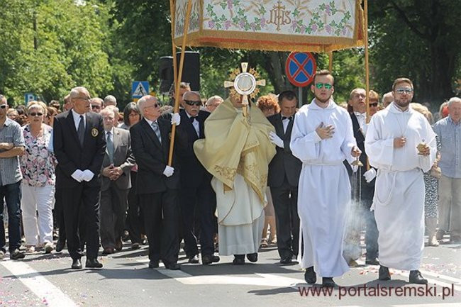 Procesja Bożego Ciała na Jezioranach