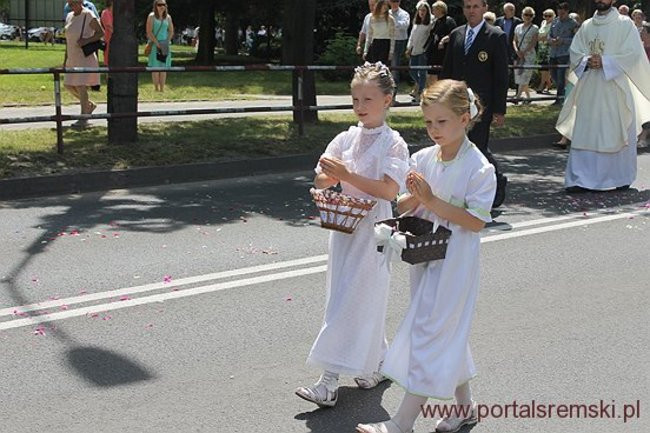 Procesja Bożego Ciała na Jezioranach