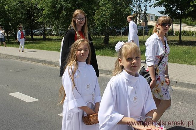 Procesja Bożego Ciała na Jezioranach