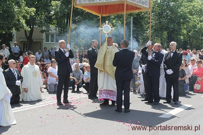 Procesja Bożego Ciała na Jezioranach