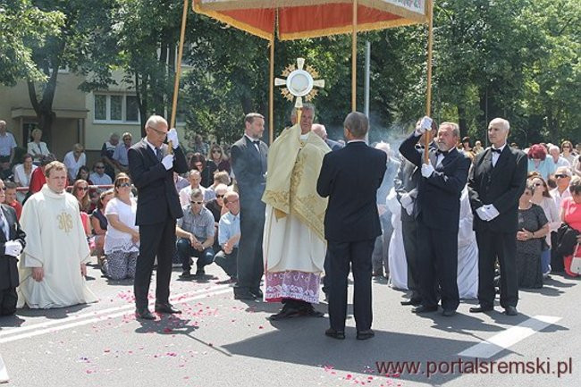 Procesja Bożego Ciała na Jezioranach