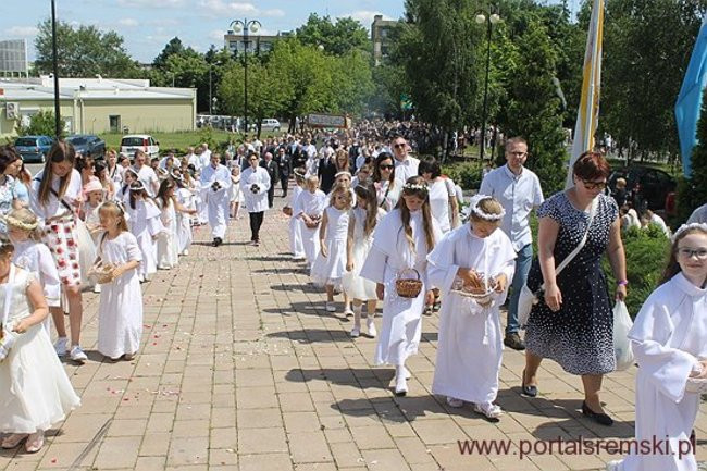 Procesja Bożego Ciała na Jezioranach