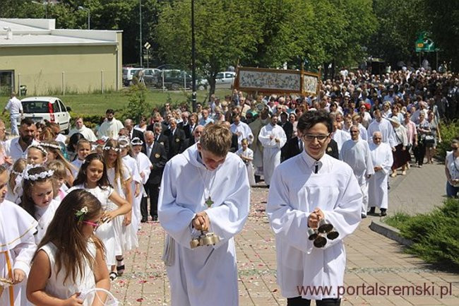 Procesja Bożego Ciała na Jezioranach