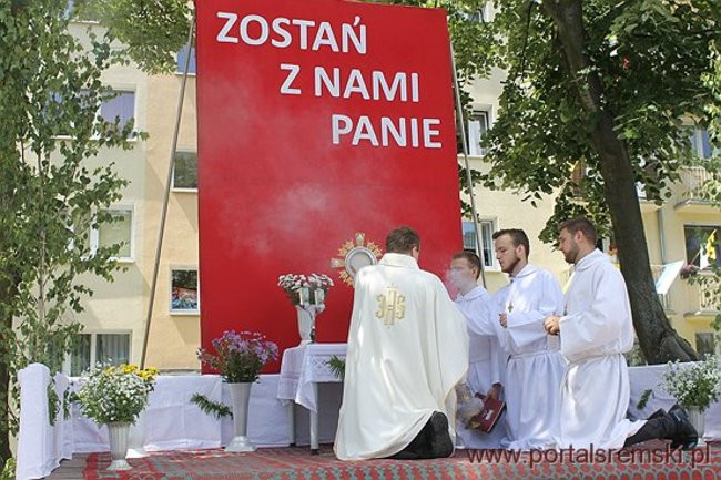Procesja Bożego Ciała na Jezioranach