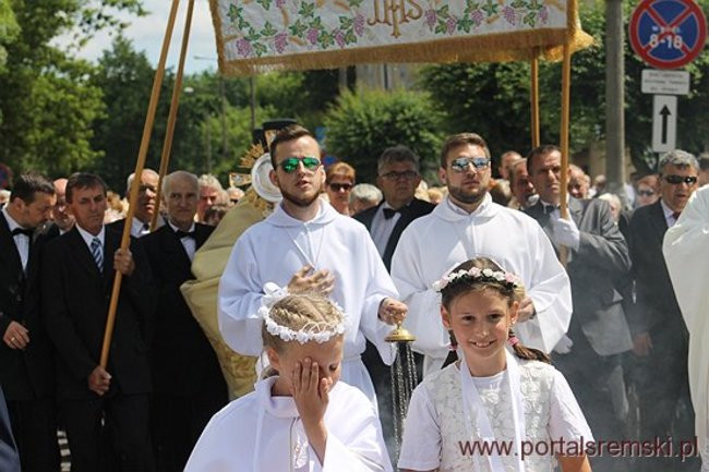 Procesja Bożego Ciała na Jezioranach