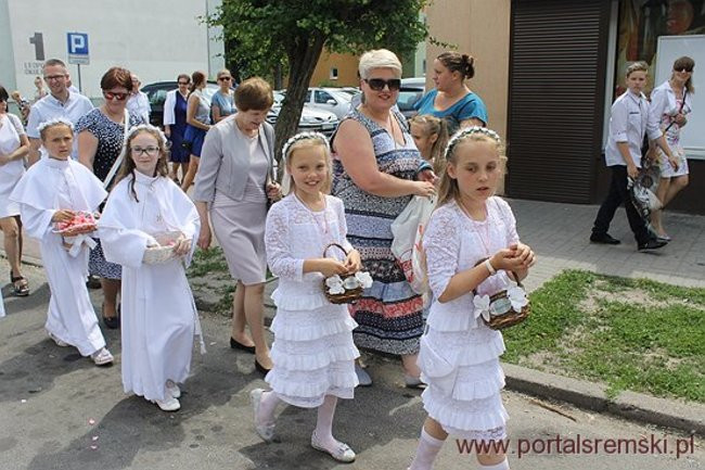 Procesja Bożego Ciała na Jezioranach