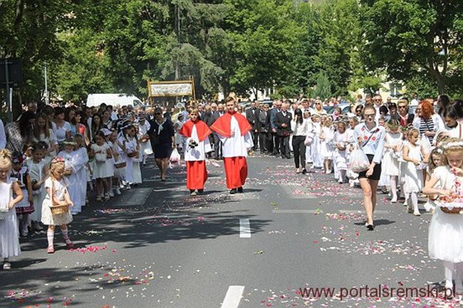 Procesja Bożego Ciała na Jezioranach