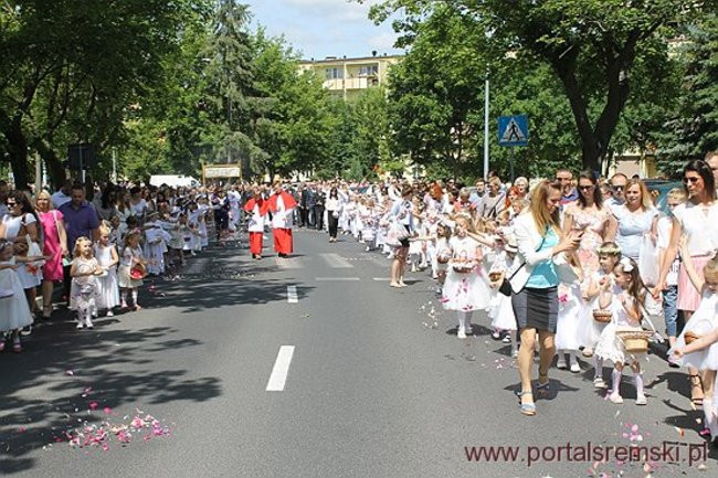 Procesja Bożego Ciała na Jezioranach