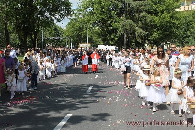 Procesja Bożego Ciała na Jezioranach