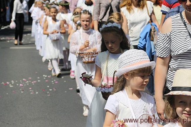 Procesja Bożego Ciała na Jezioranach
