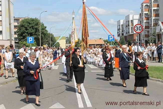 Procesja Bożego Ciała na Jezioranach