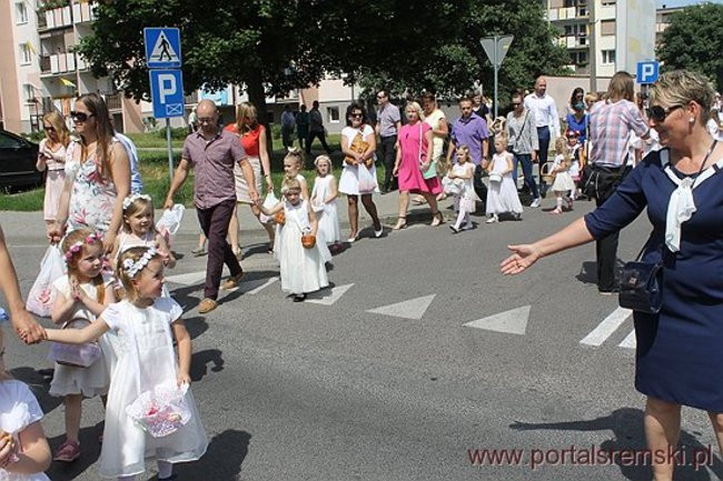 Procesja Bożego Ciała na Jezioranach