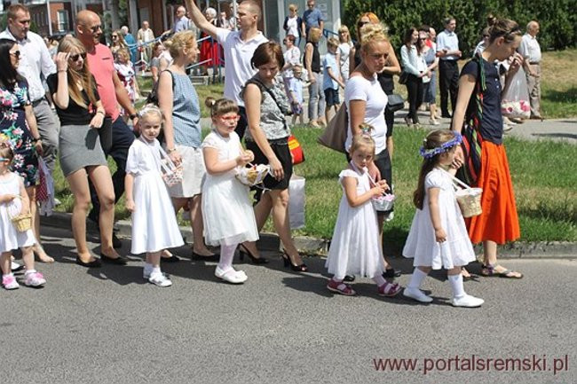 Procesja Bożego Ciała na Jezioranach