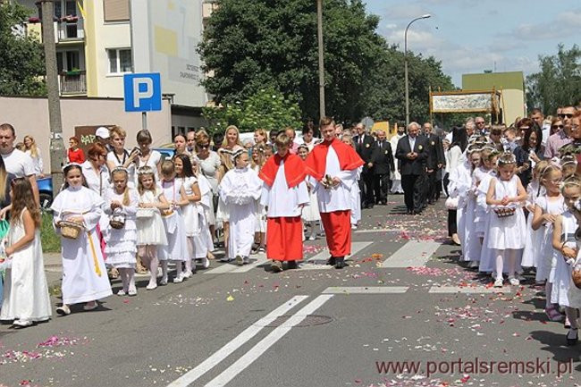 Procesja Bożego Ciała na Jezioranach