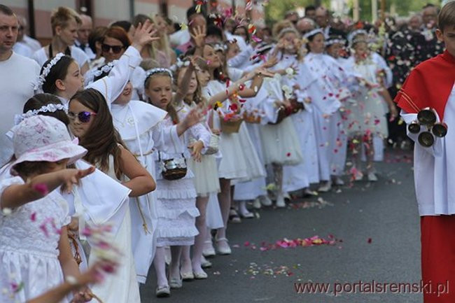 Procesja Bożego Ciała na Jezioranach