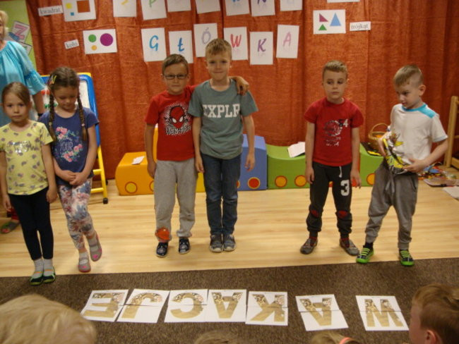 Sprawne główki  Pod wierzbami