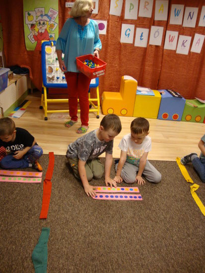 Sprawne główki  Pod wierzbami