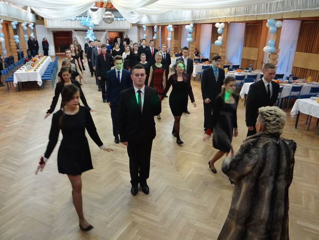 Studniówka w Manieczkach