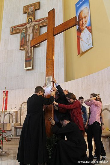 Krzyż Jana Pawła II w Śremie