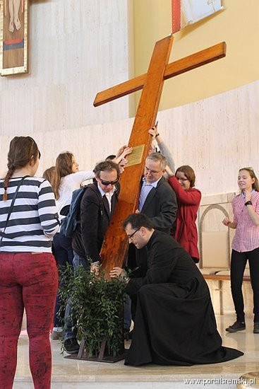 Krzyż Jana Pawła II w Śremie