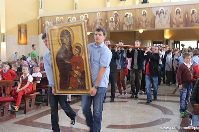 Krzyż Jana Pawła II w Śremie