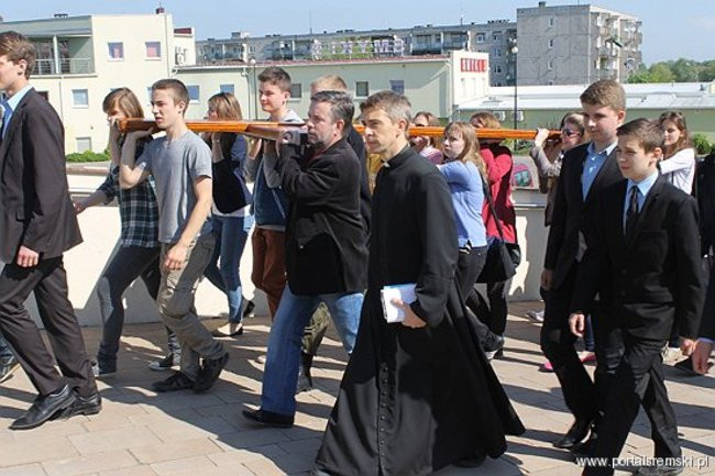 Krzyż Jana Pawła II w Śremie