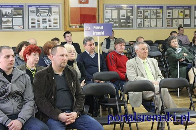 Pokażmy Tuskowi czerwoną kartkę