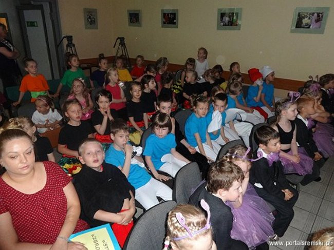 Roztańczone przedszkolaki