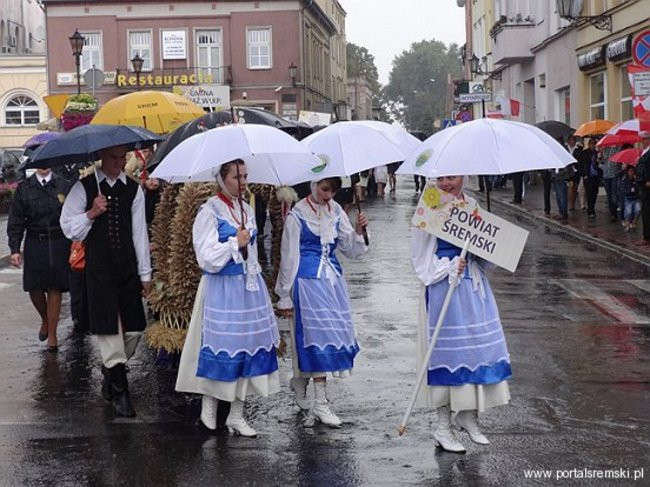 Ulewa storpedowała dożynki