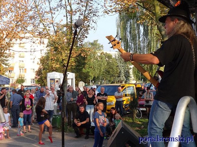 Bluesowo na Jezioranach