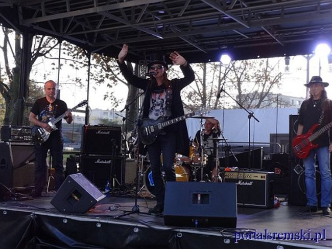 Bluesowo na Jezioranach