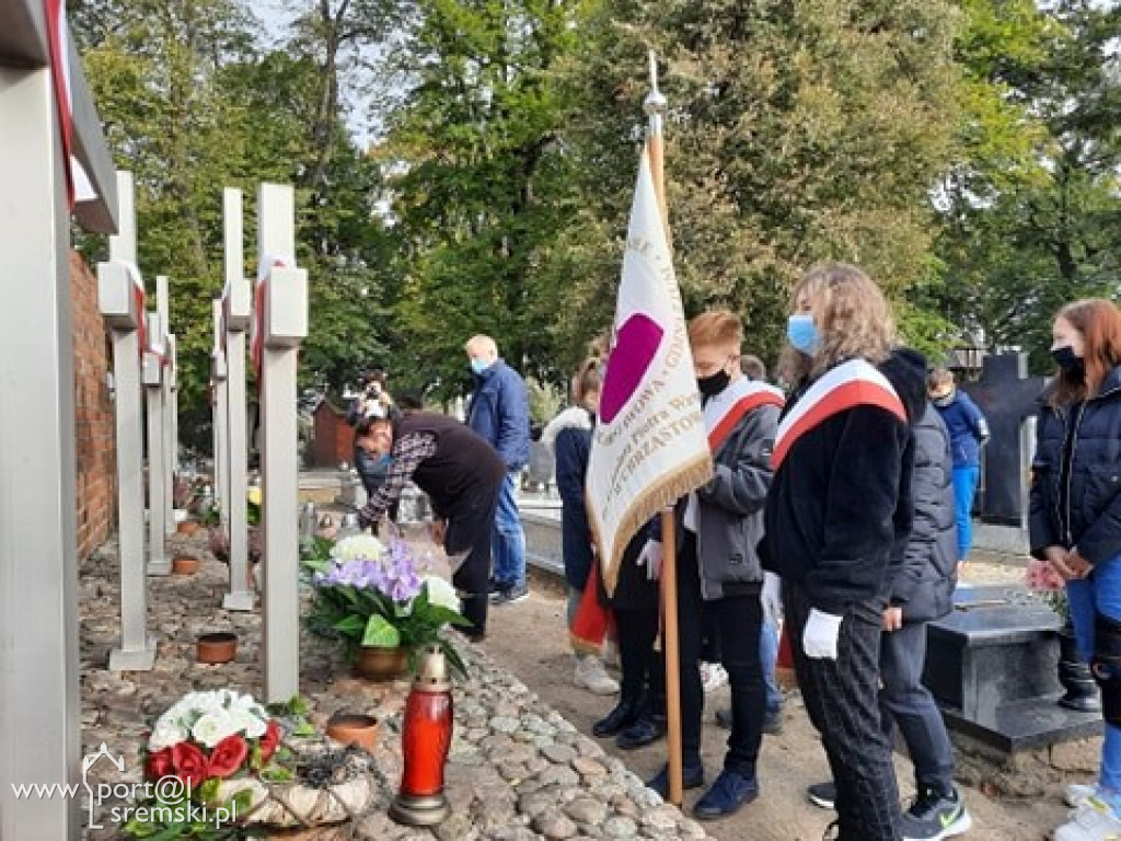 81. rocznica rozstrzelania 17 mieszkańców Ziemi Ksiąskiej i Dolskiej